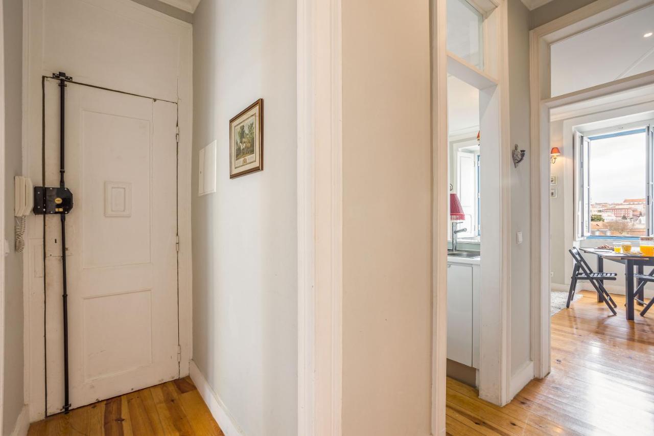 Bright Tailor Made Apartment By The Castle Lisbona Esterno foto