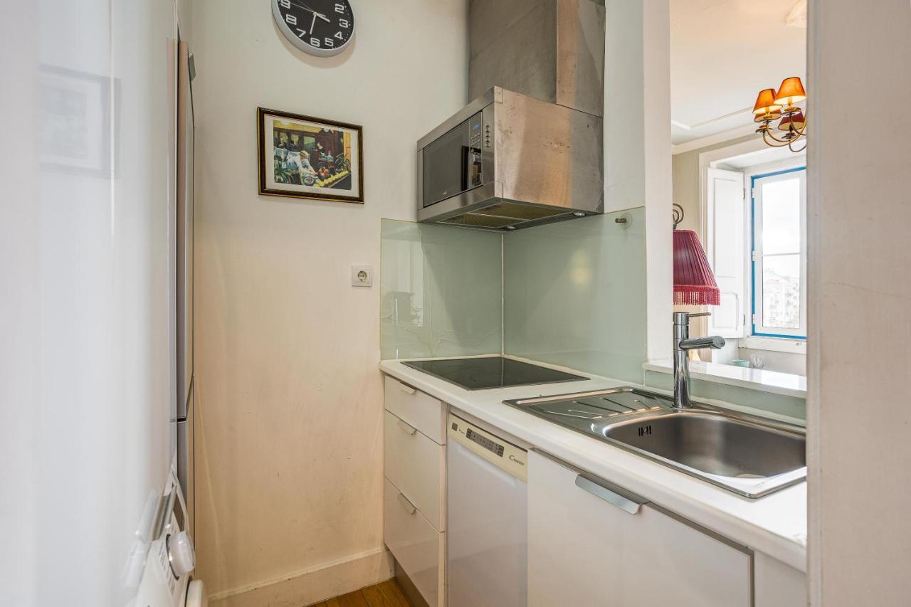 Bright Tailor Made Apartment By The Castle Lisbona Esterno foto