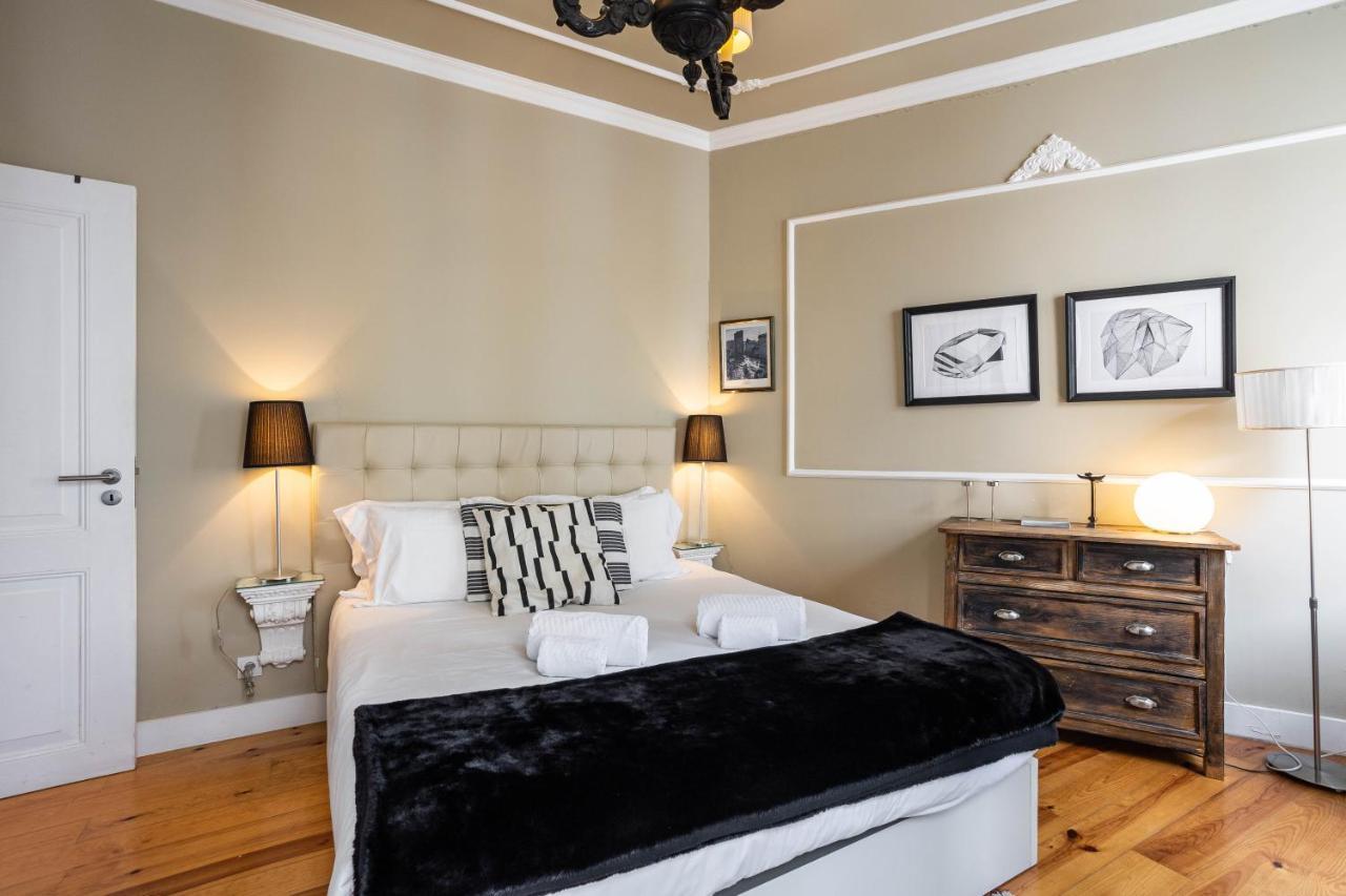 Bright Tailor Made Apartment By The Castle Lisbona Esterno foto