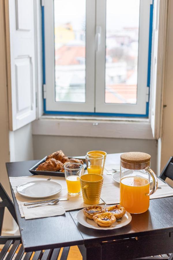 Bright Tailor Made Apartment By The Castle Lisbona Esterno foto