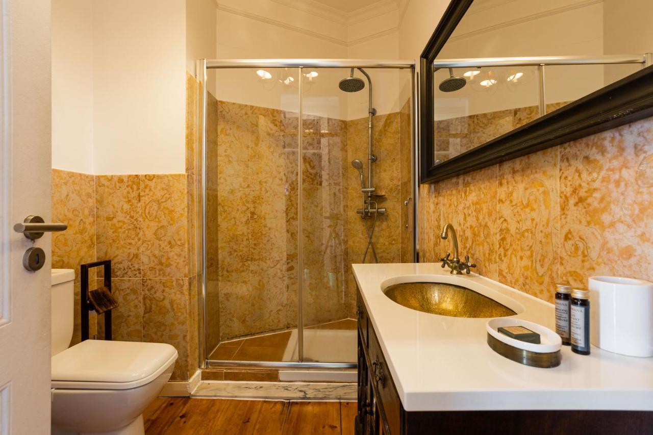 Bright Tailor Made Apartment By The Castle Lisbona Esterno foto